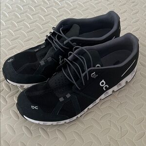 ON Men's Black Athletic Shoes